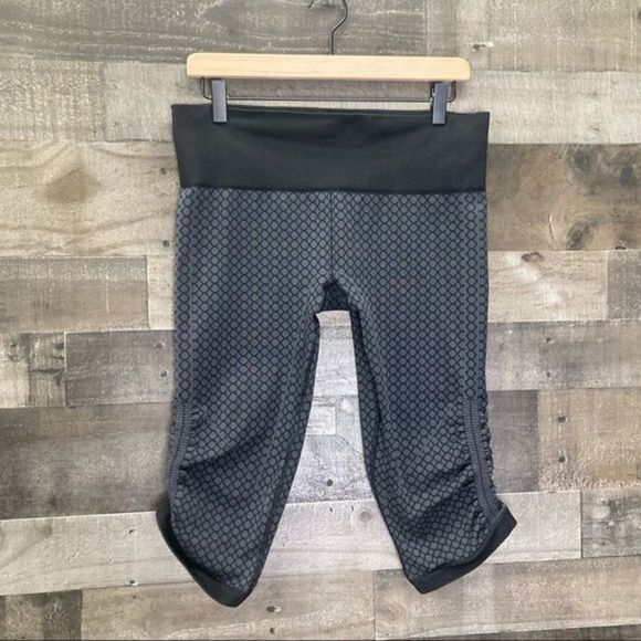 Lululemon In The Flow Crop II - Heathered Deep Coal - Picture 2 of 11